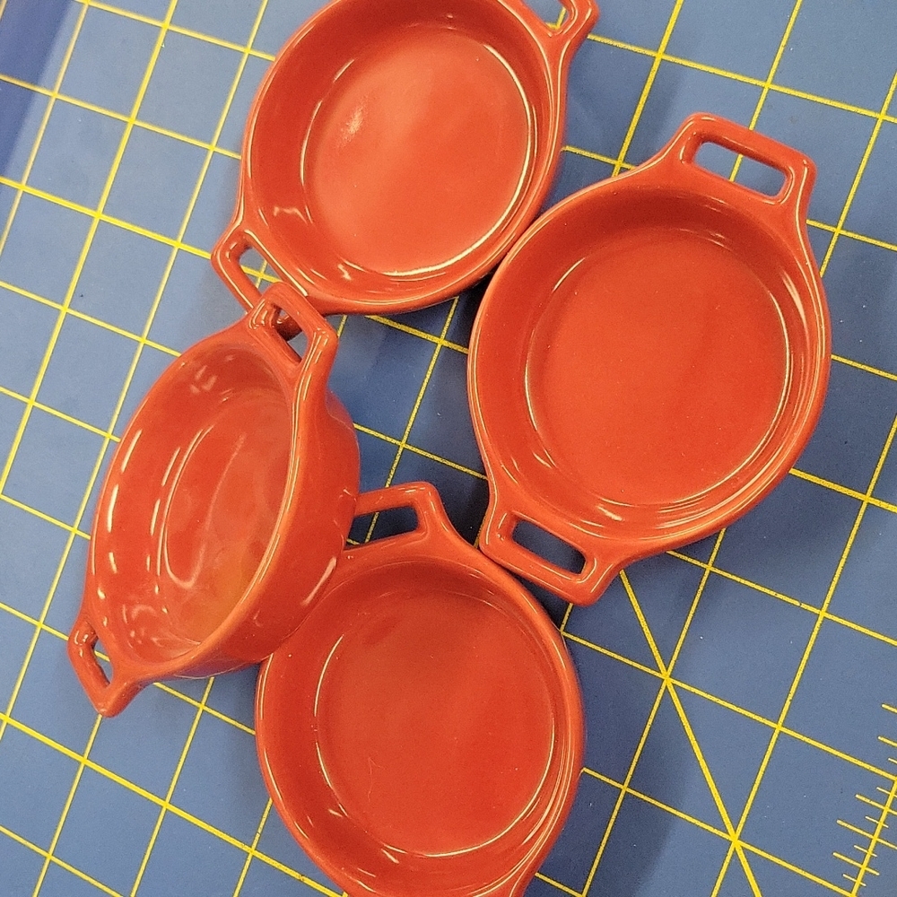Porcelain Pan Shaped Mini Tasters Set of 4 - 3.9" x 2.9" x 0.89"